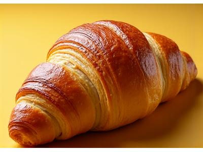 Croissant pur beurre doré